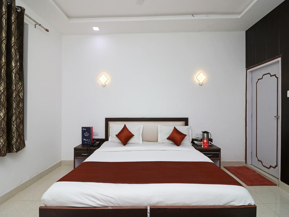 Oyo 11526 Hotel Apollo アーグラ エクステリア 写真