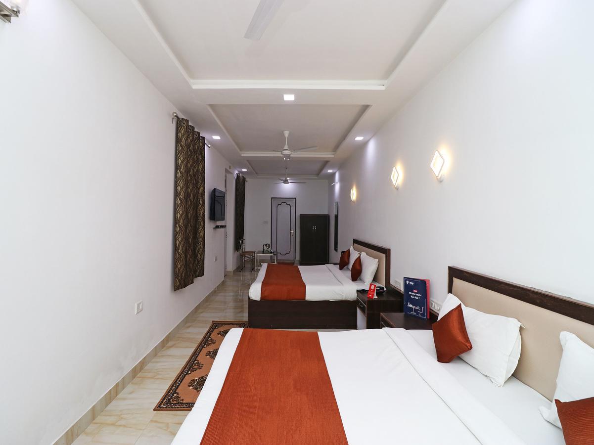 Oyo 11526 Hotel Apollo アーグラ エクステリア 写真